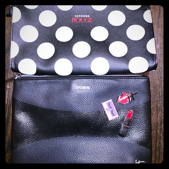 Sephora Handbags - Sephora Rouge and IT Cosmetics makeup bag / clutch